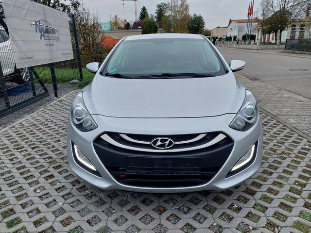 Hyundai i30 1.6 CRDI Style/ HU + Ölservice neu