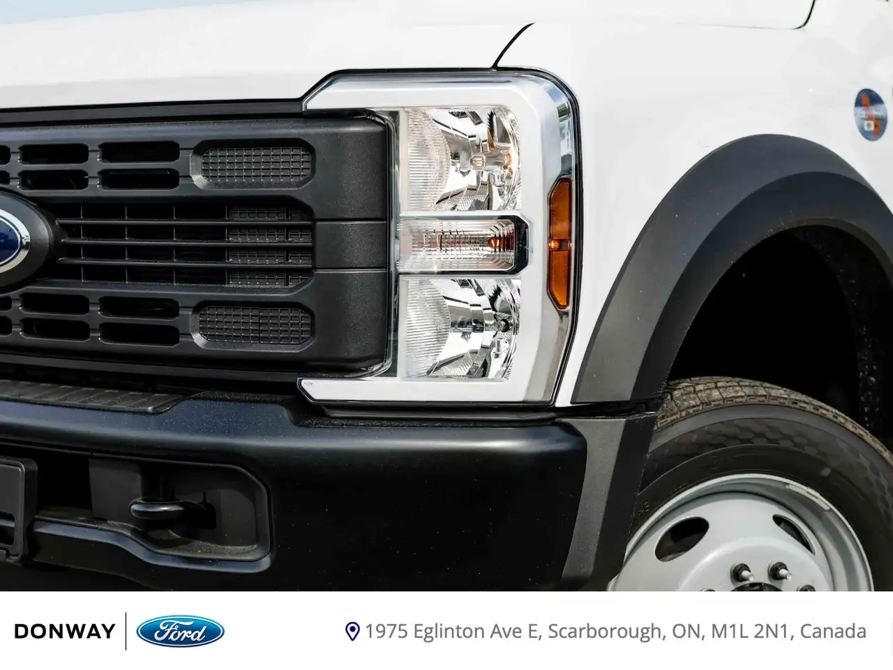 Ford F-550 Super Duty снимка Ford F-550 Super Duty