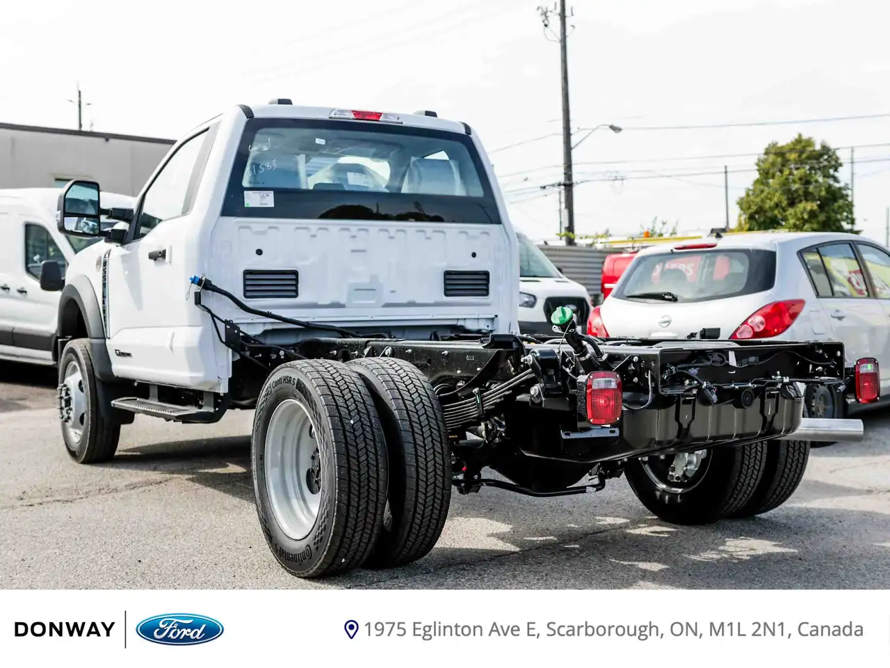 Ford F-550 Super Duty снимка Ford F-550 Super Duty