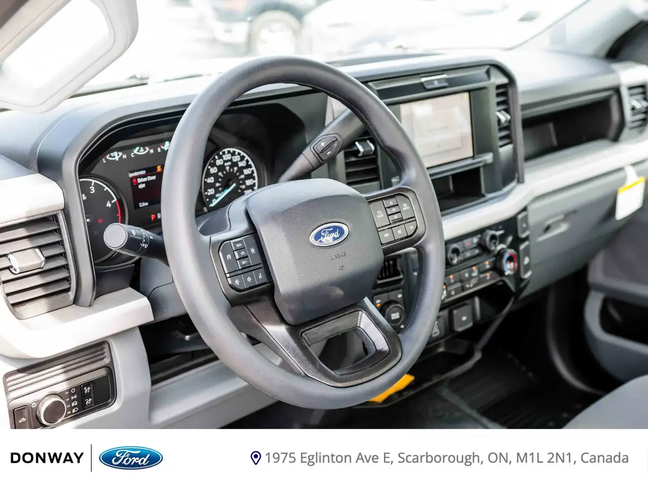Ford F-550 Super Duty снимка Ford F-550 Super Duty