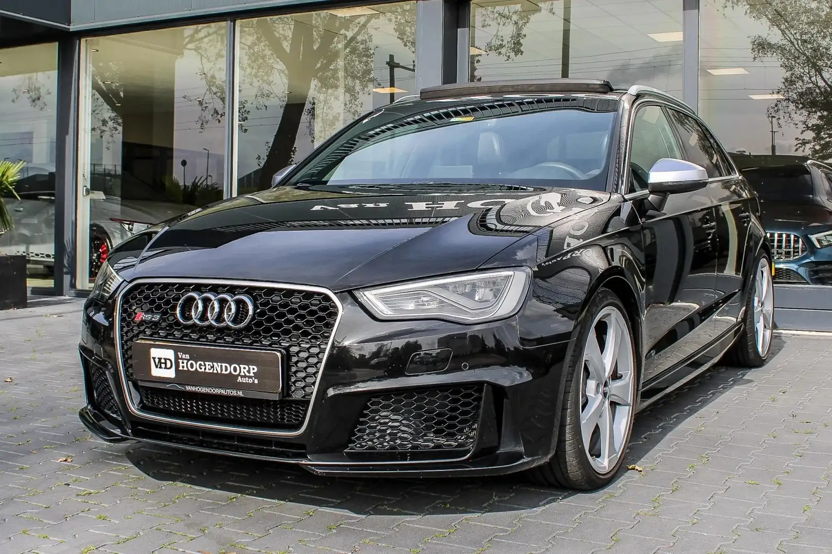 Audi RS3 Sportback 2.5 TFSI RS3 Quattro NAVI PANO LED B&O Zwart - 1