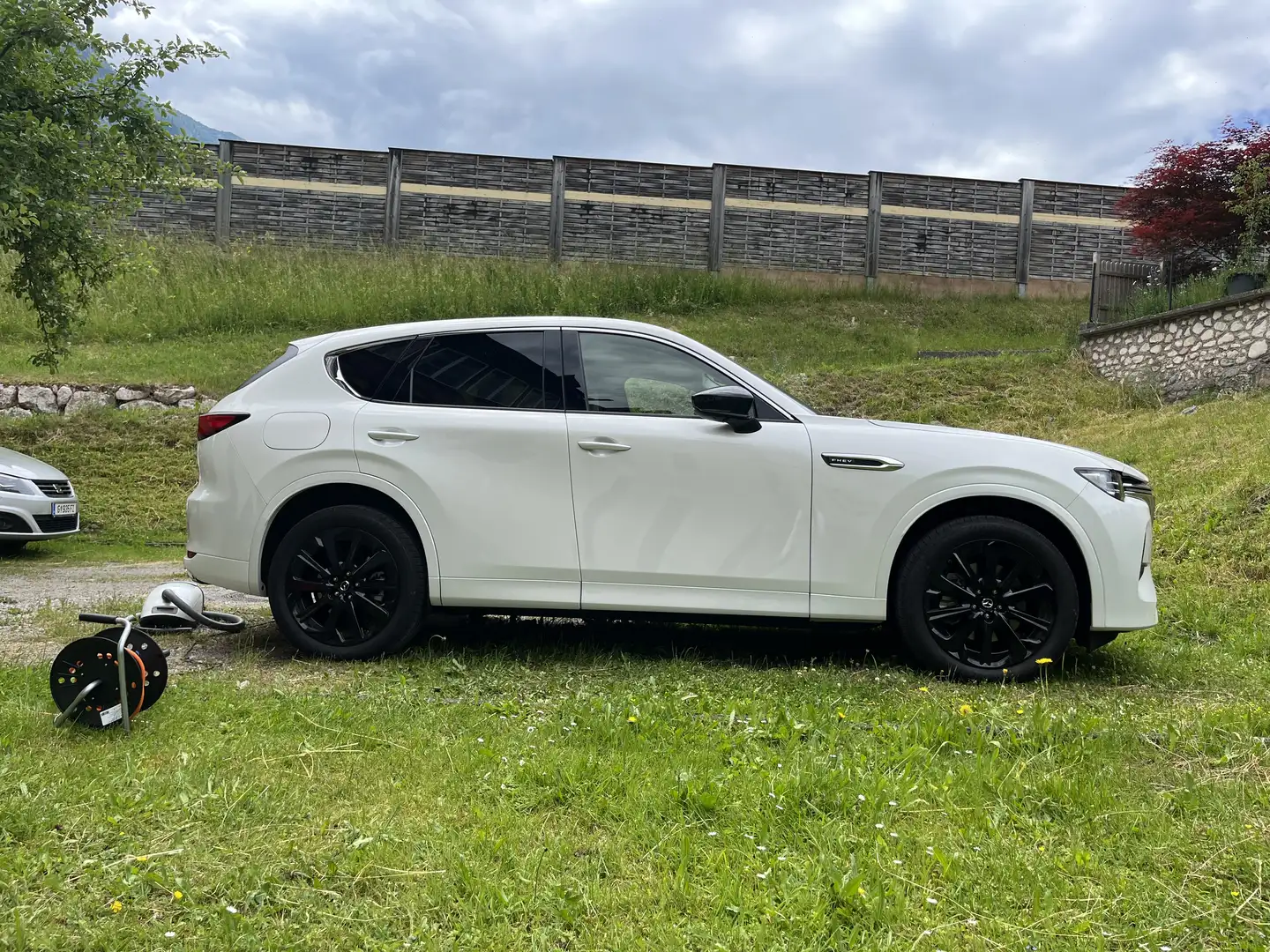 Mazda CX-60 CX-60 2.5L e-SKYACTIV PHEV AWD TAKUMI Aut. TAKUMI Weiß - 1