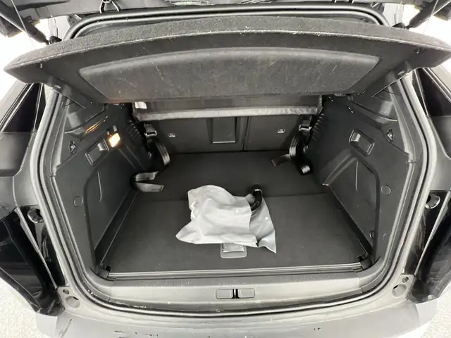 Peugeot 3008 view 18