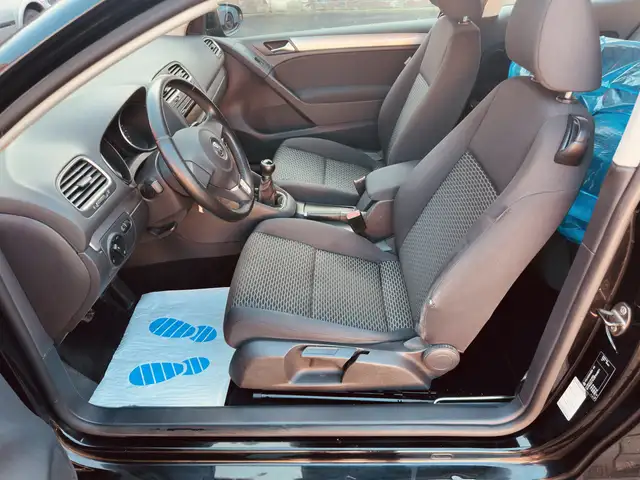 Volkswagen Golf view 11