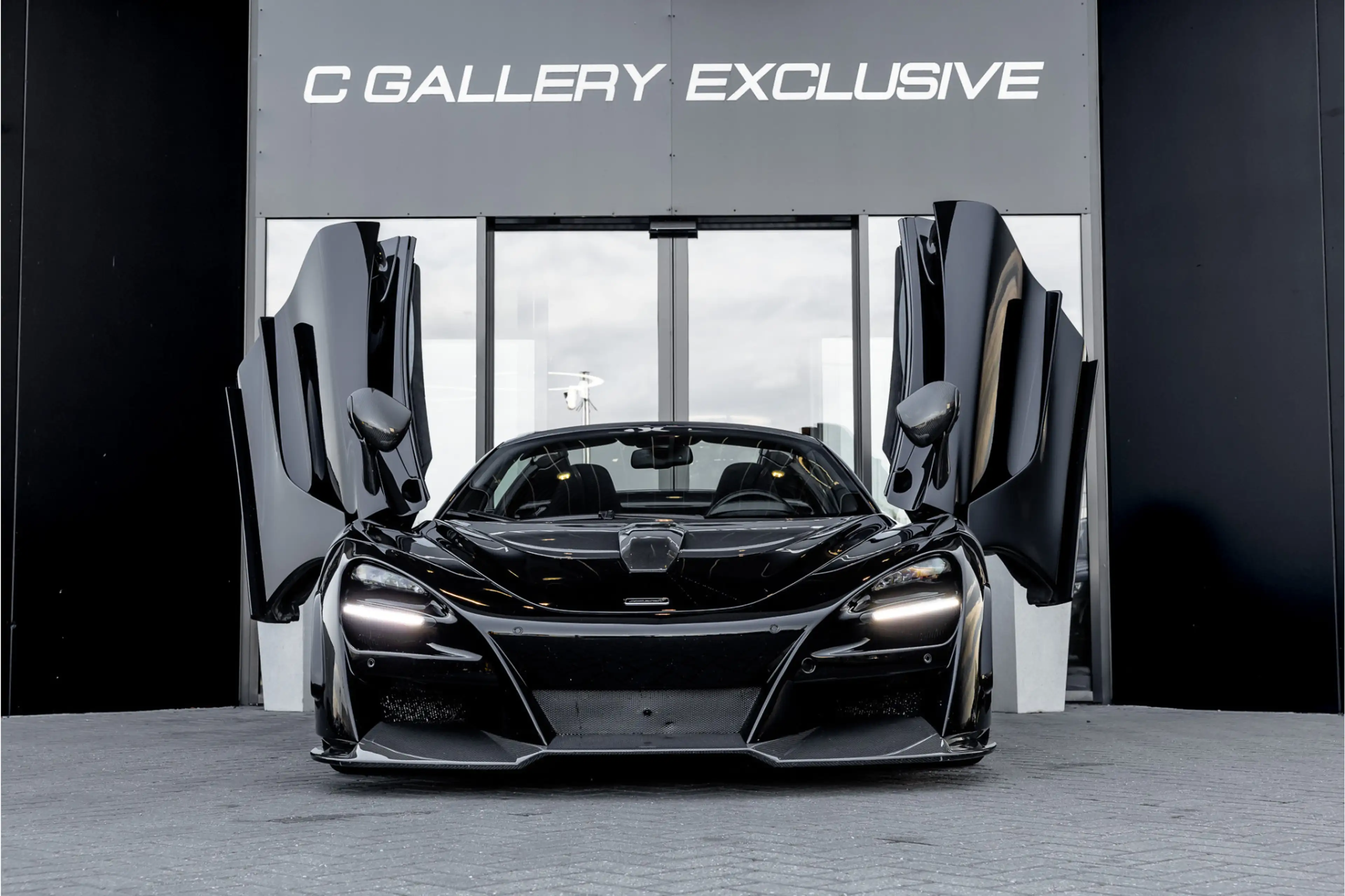McLaren 720S Spider - N-Largo 1 of 15 4.0 V8 — photo 4