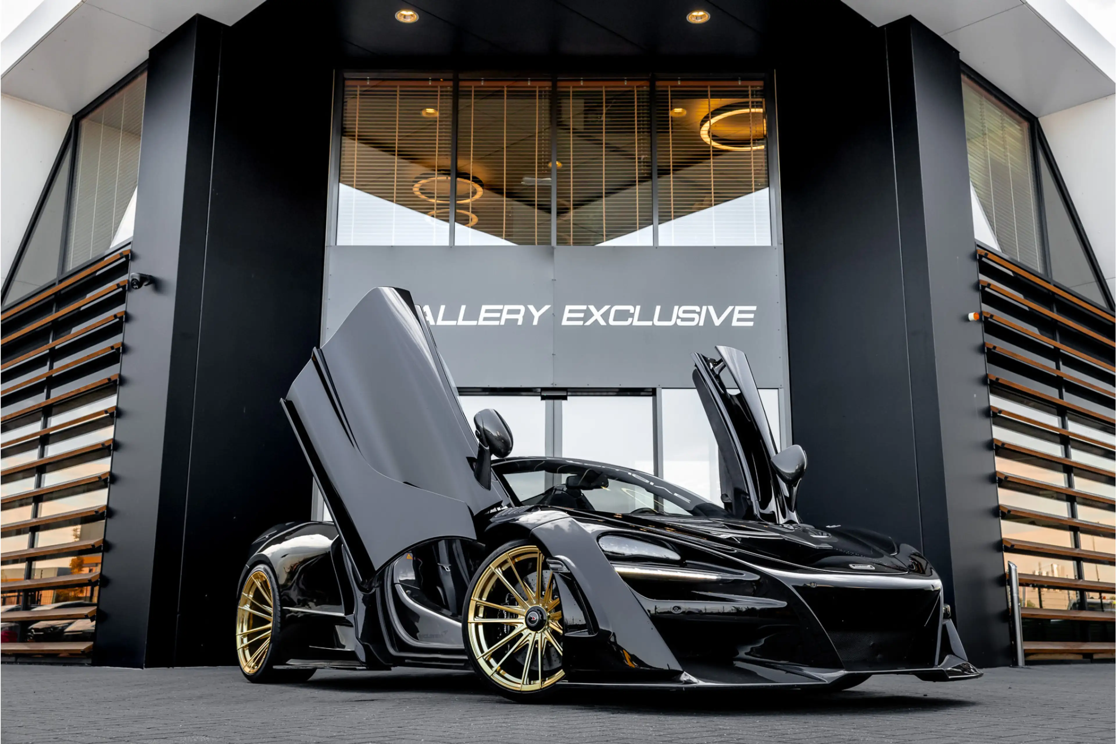 McLaren 720S Spider - N-Largo 1 of 15 4.0 V8