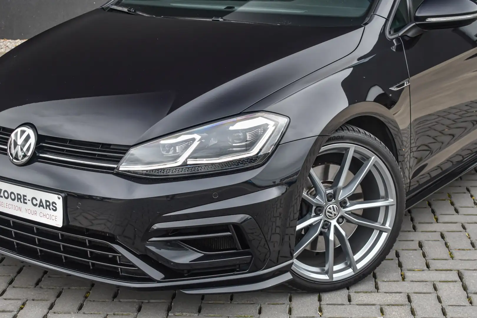 Volkswagen Golf Variant R SW 2.0 TSI BMT 4Motion DSG - ACC Чорний - 2