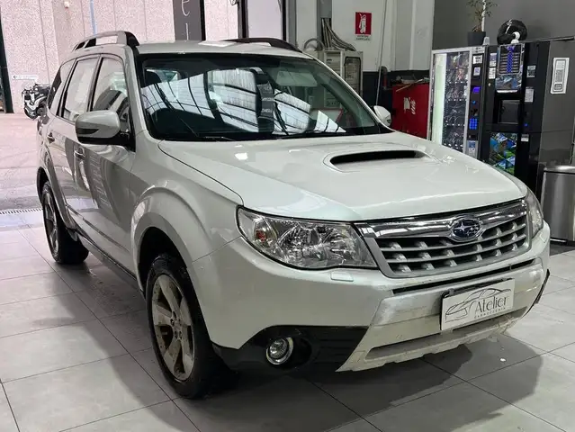 Subaru Forester Forester III 2009 2.0d XS Trend