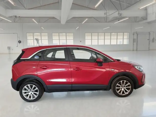 Opel Crossland view 3