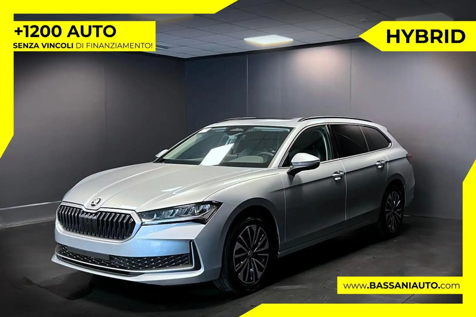 Skoda Superb 1.5 TSI Hybrid DSG Wagon Selection Argento - 1