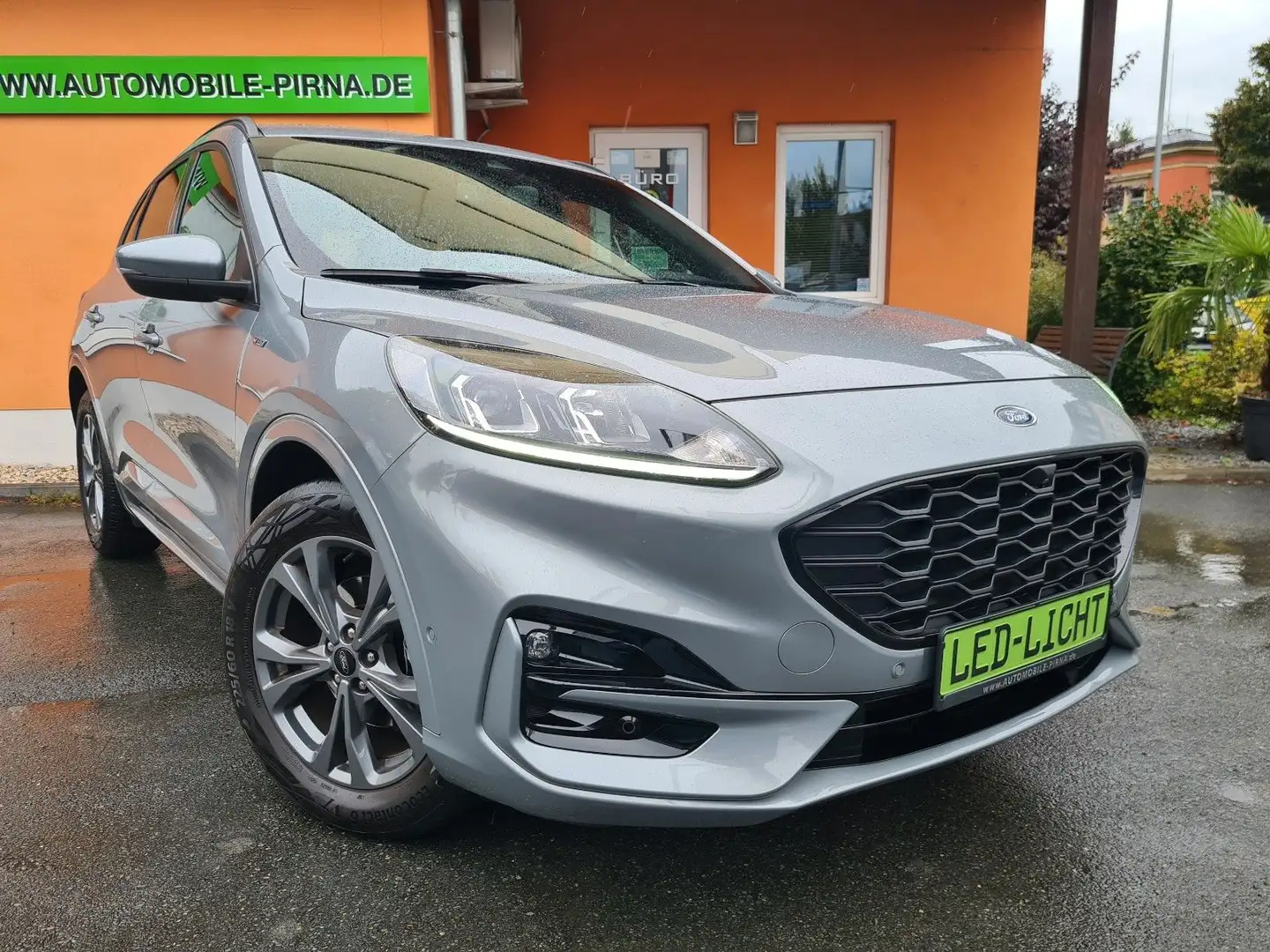 Ford Kuga ST-Line 1.5 EB wenig KM! +LED/NAVI/SHZ/ACC Gris - 1