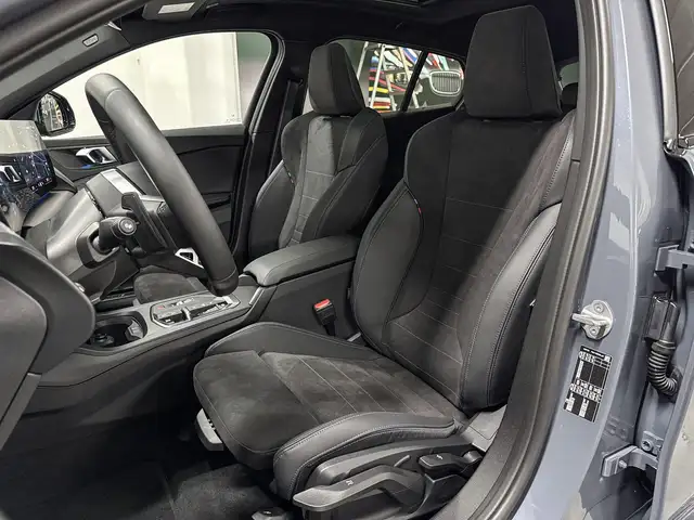BMW 1 Series view 10