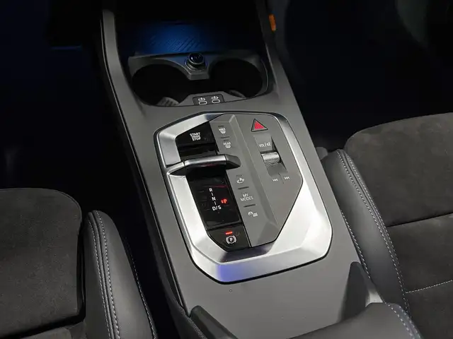 BMW 1 Series view 15