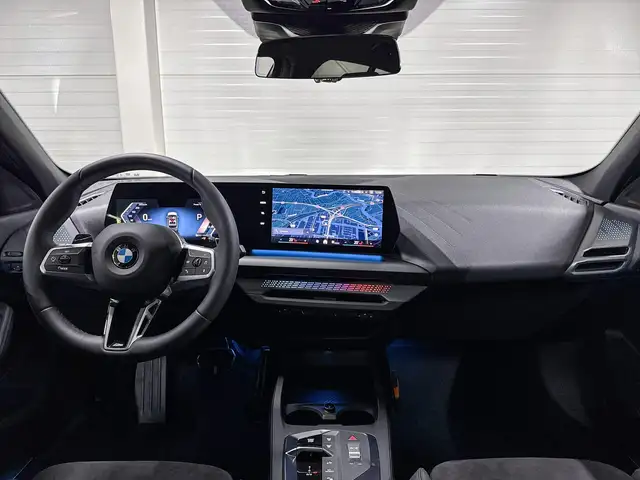 BMW 1 Series view 12