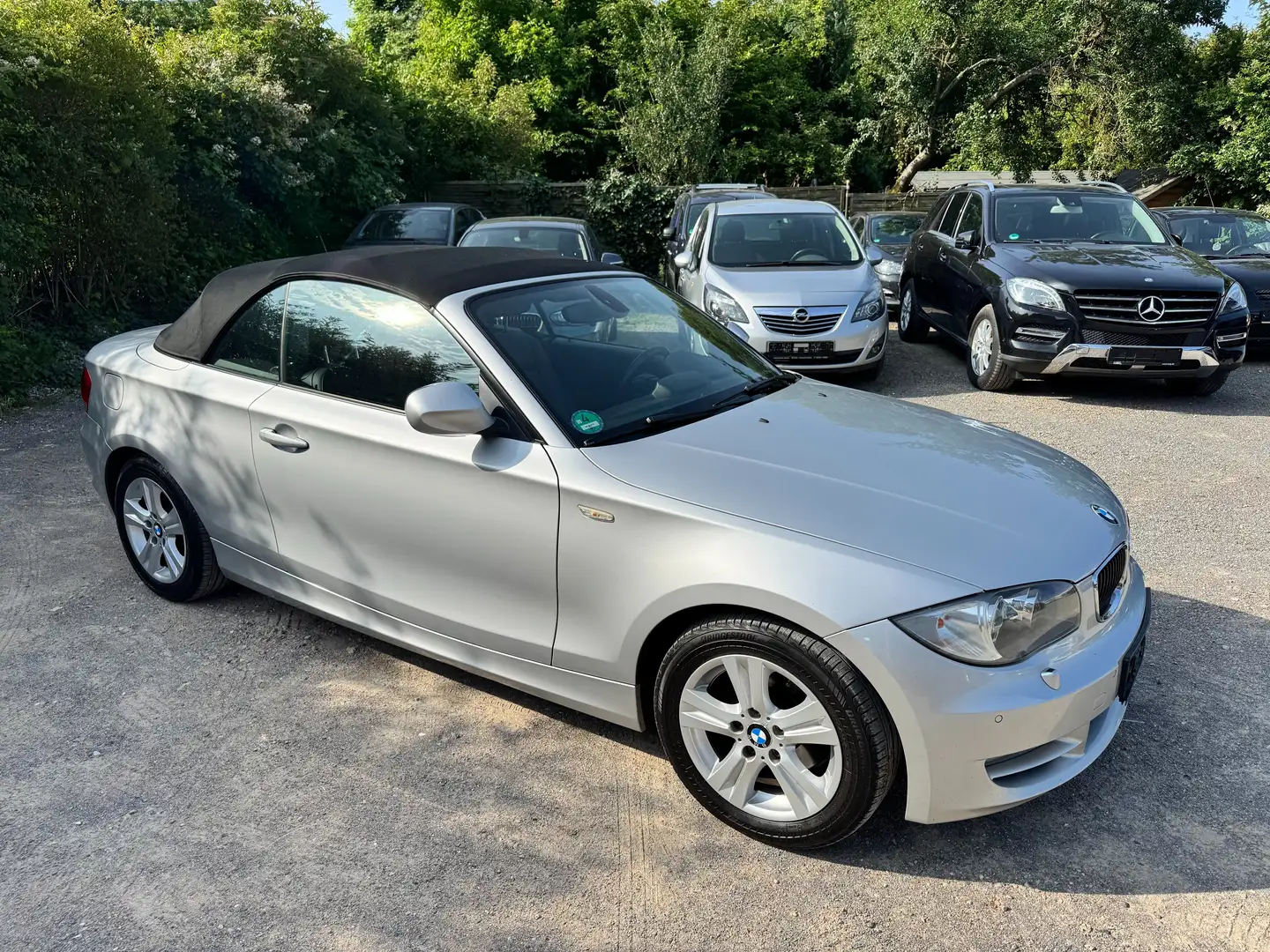 BMW 120 120d Cabrio Gümüş rengi - 2