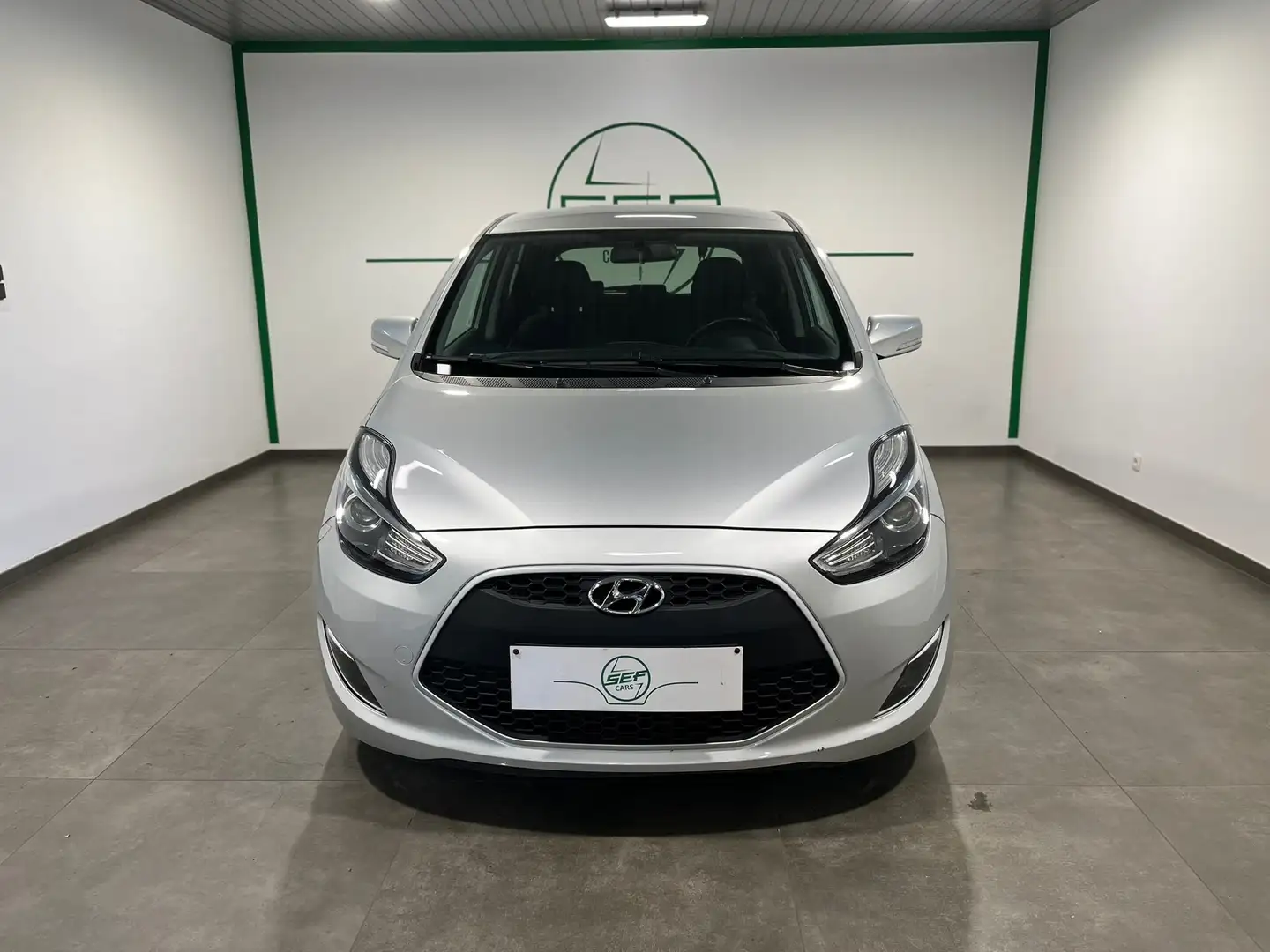 Hyundai iX20 ** 1.6 CRDi ** GPS ** Garantie 12 mois ** Gris - 2