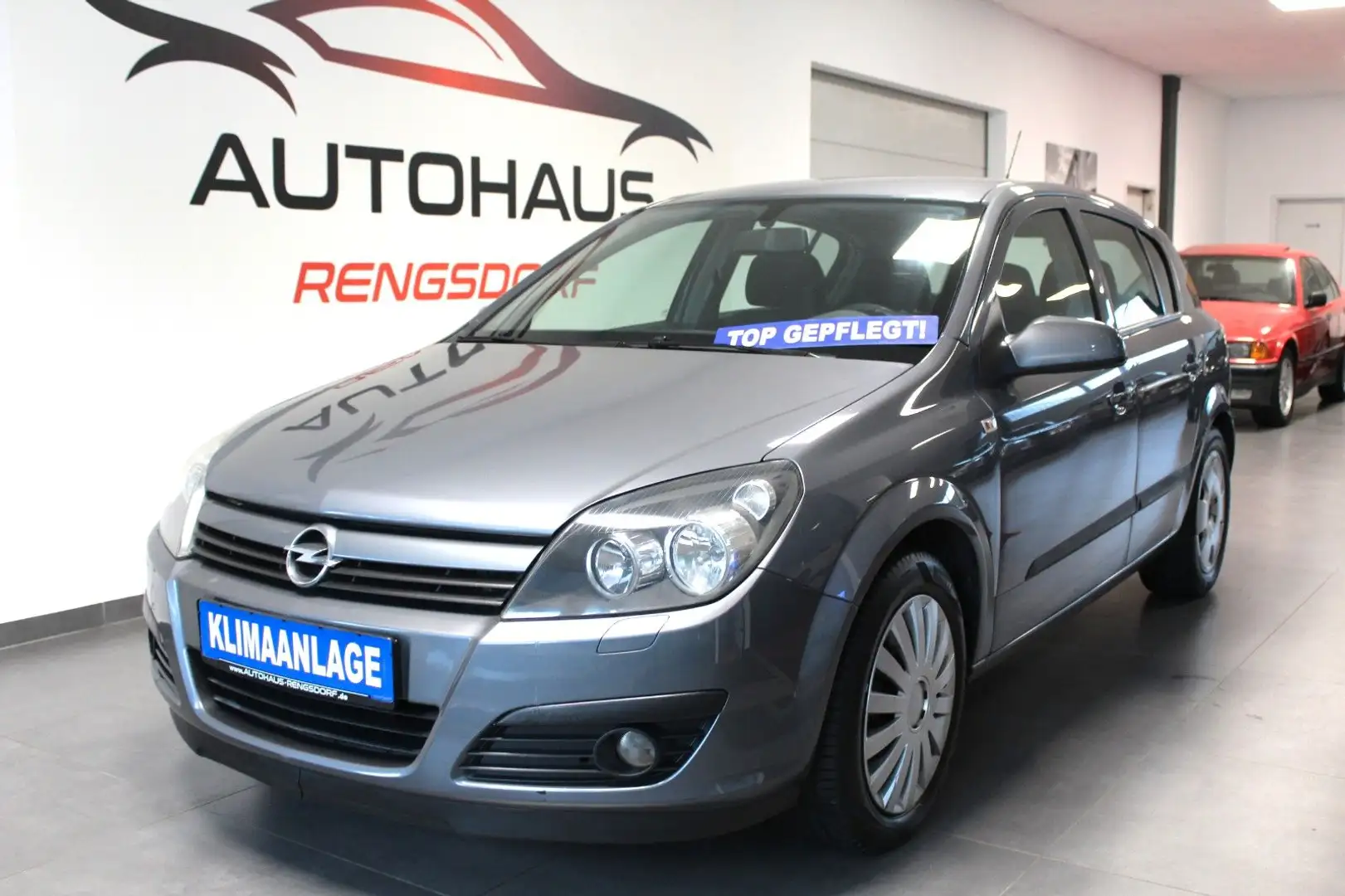 Opel Astra 1.6 Twinport Sport Grijs - 1