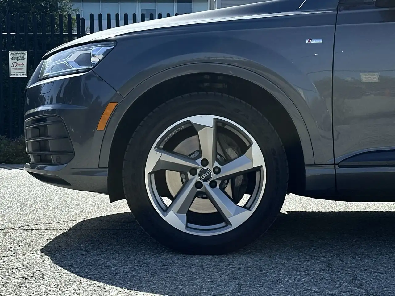 Audi Q7 photo Audi Q7