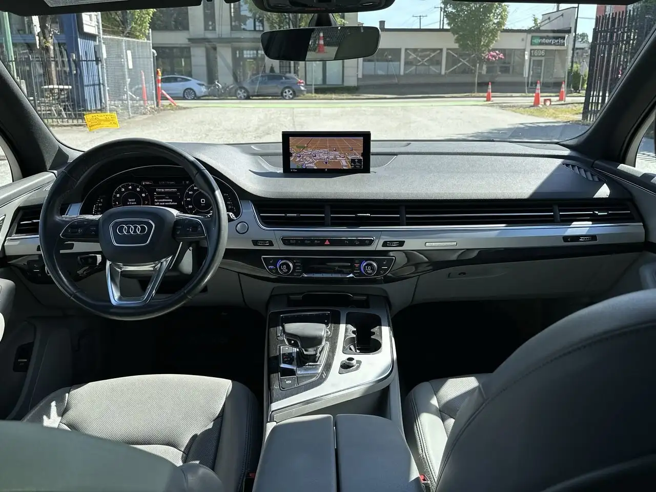 Audi Q7 photo Audi Q7