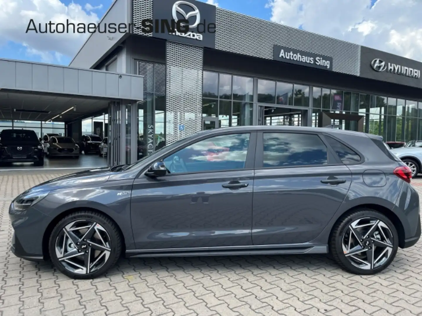 Hyundai i30 N-Line Automatik LED Navi PDC SHZ LHZ Kamera Grau - 2