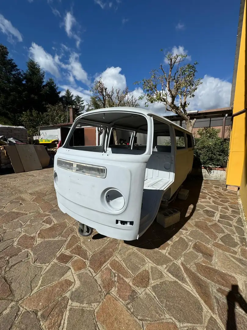 Volkswagen T2 9 posti / promoscuo - 1