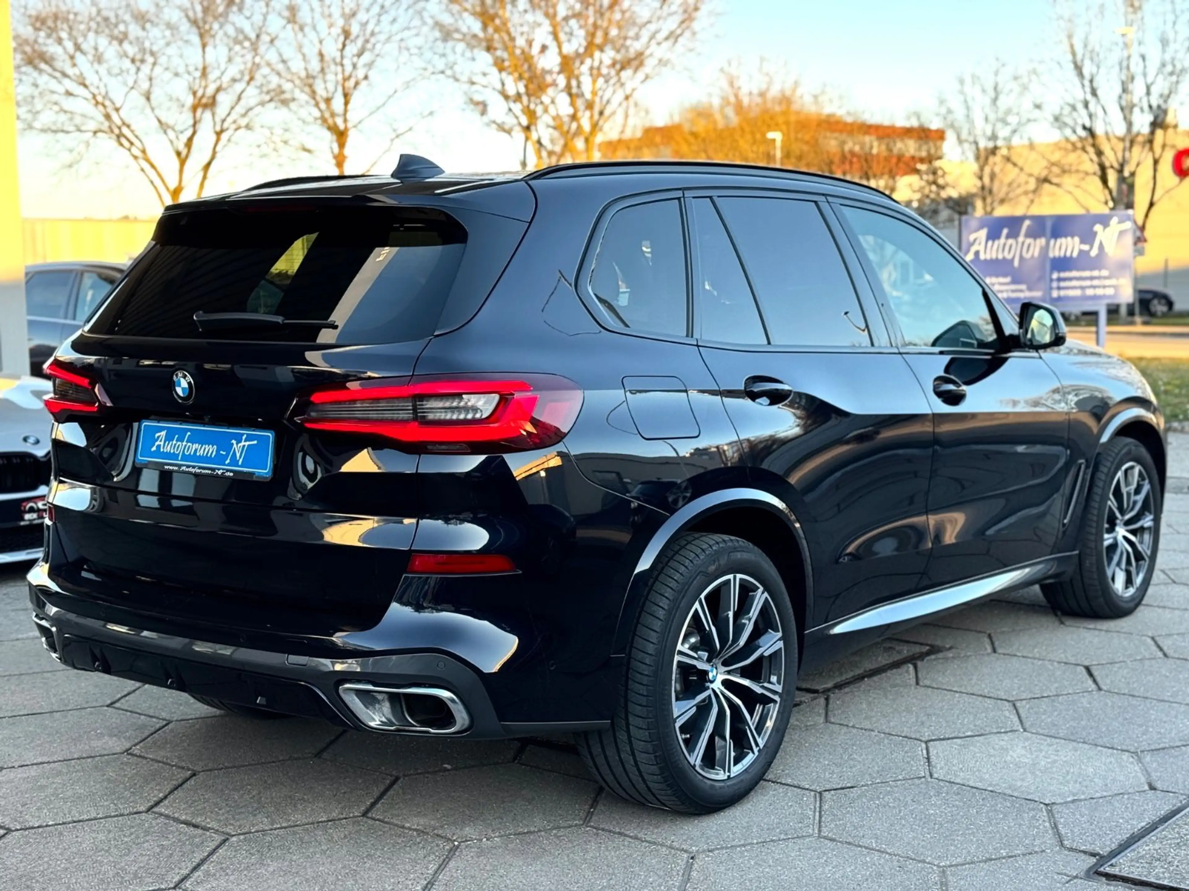 BMW X5 xDrive40 d M-SPORT/PANO/HUD/CARBON/LIFT/LASER — photo 3
