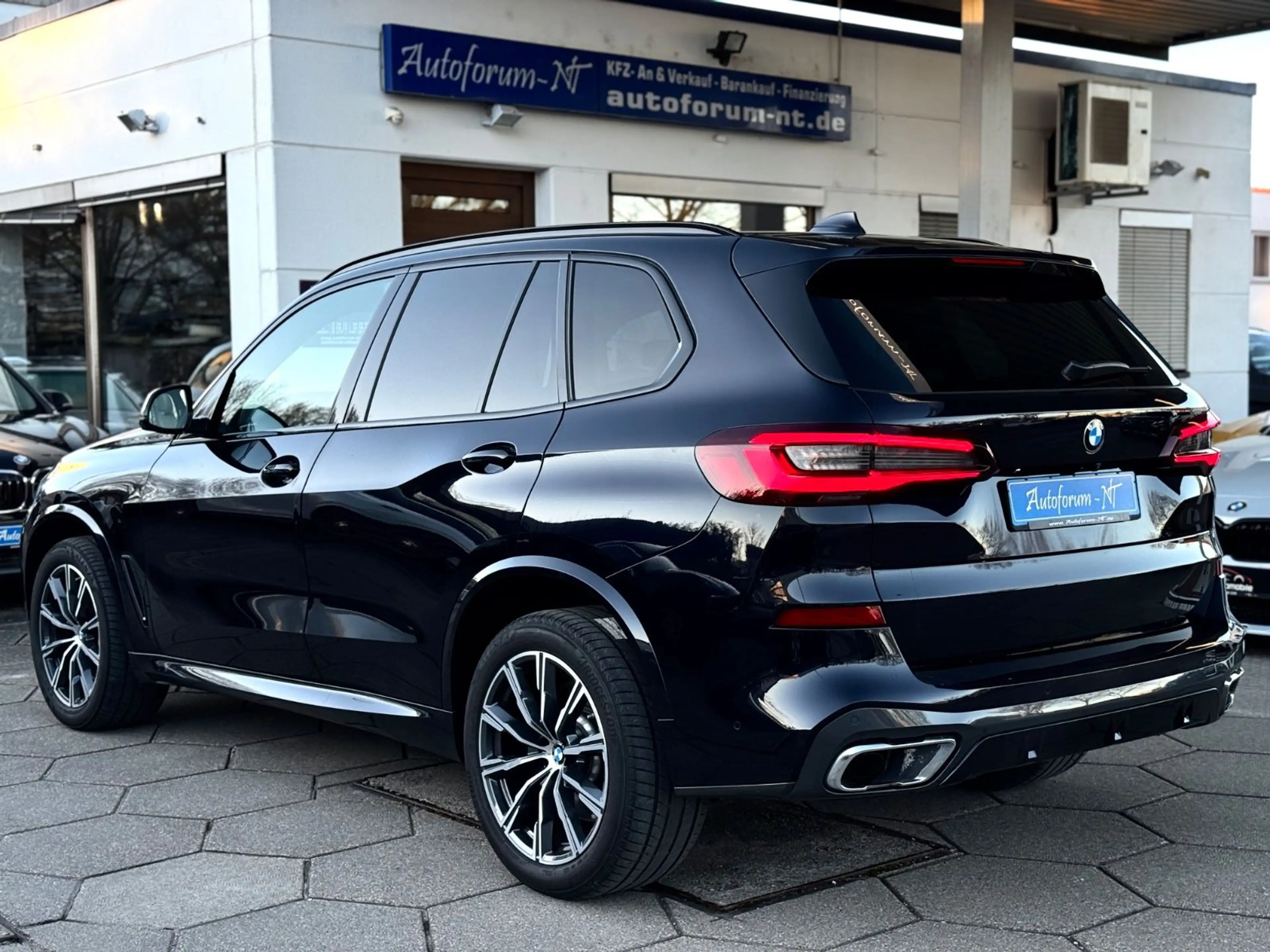 BMW X5 xDrive40 d M-SPORT/PANO/HUD/CARBON/LIFT/LASER — photo 7