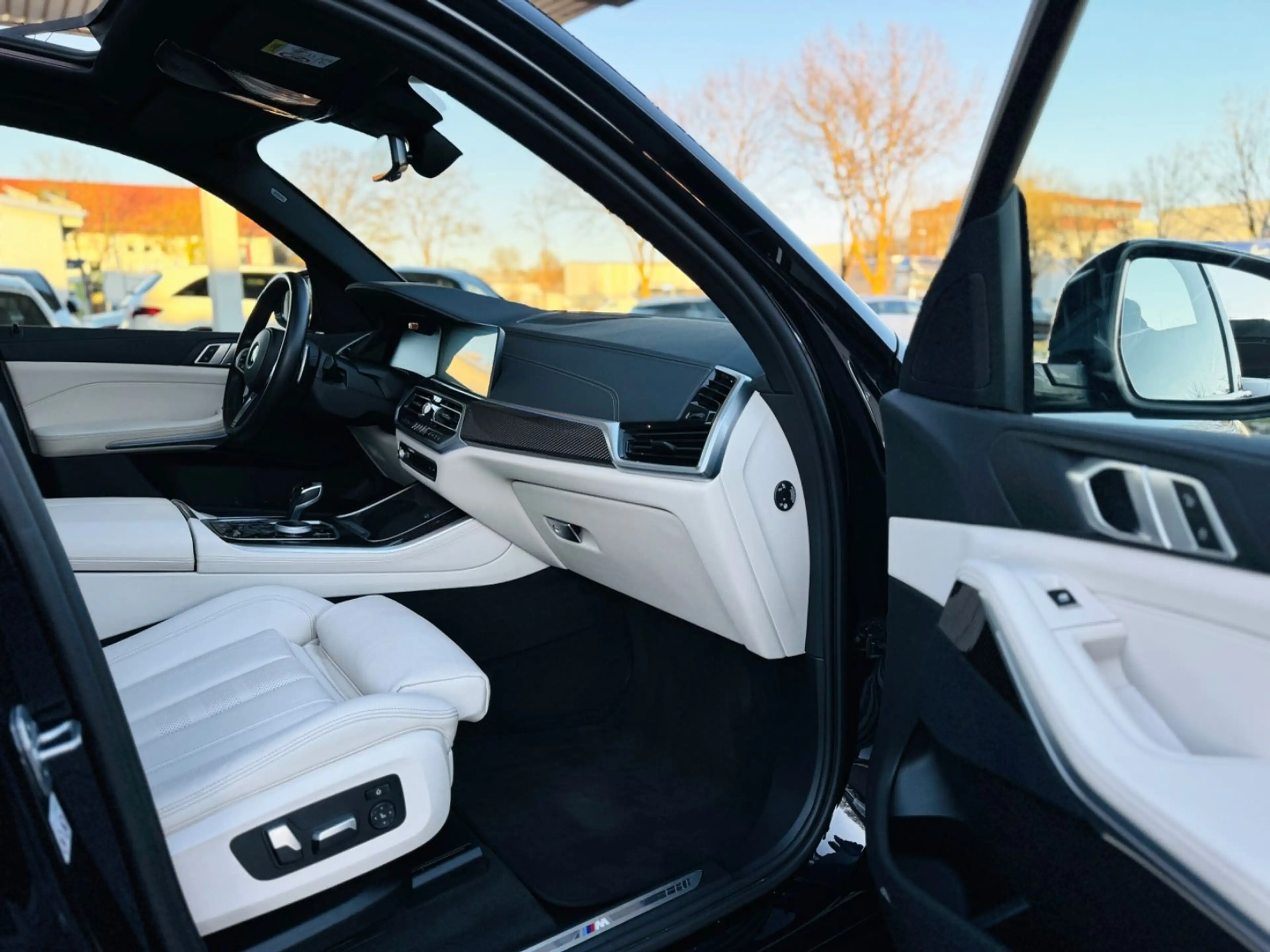 BMW X5 xDrive40 d M-SPORT/PANO/HUD/CARBON/LIFT/LASER — photo 11