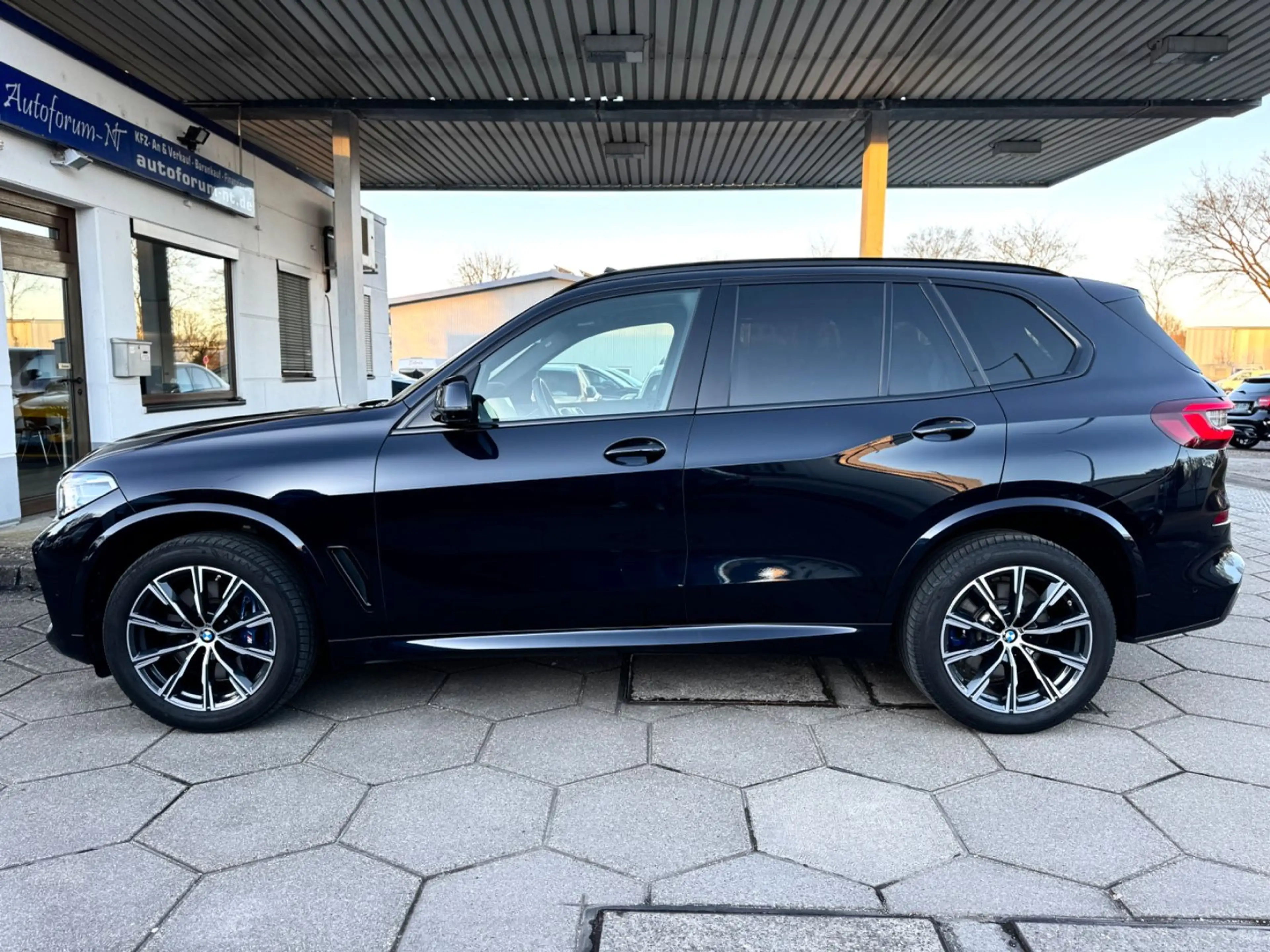 BMW X5 xDrive40 d M-SPORT/PANO/HUD/CARBON/LIFT/LASER — photo 6