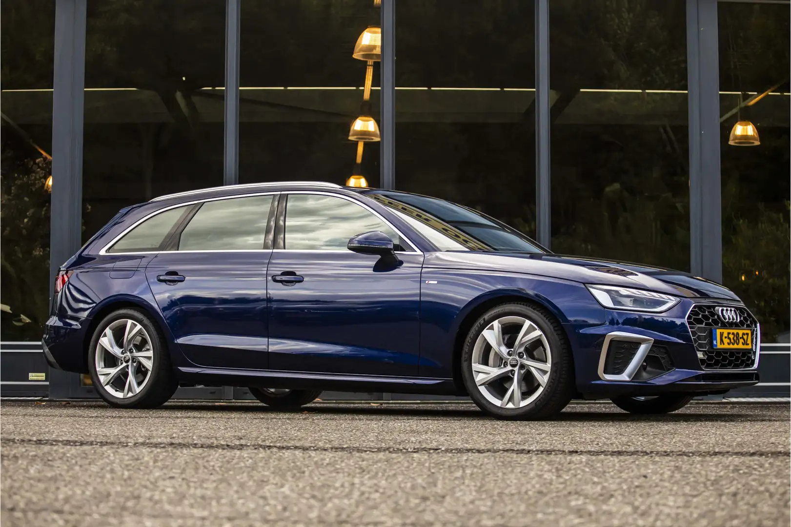 Audi A4 Avant 40 TFSI S edition Blu/Azzurro - 1