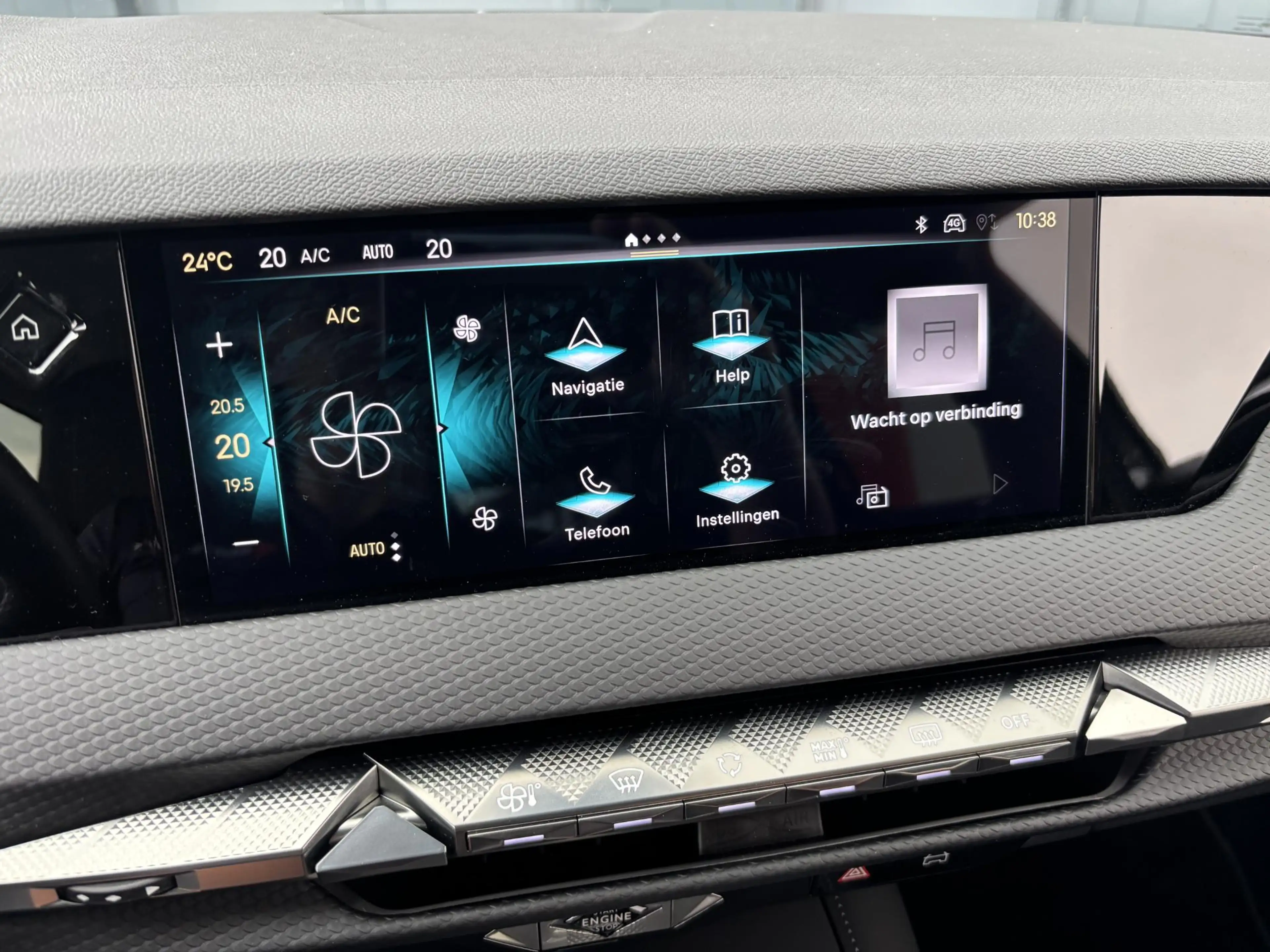 DS Automobiles DS 4 No E-Tense Pallas Comfort Tech Pack 58.3 kWh | Rij — photo 33