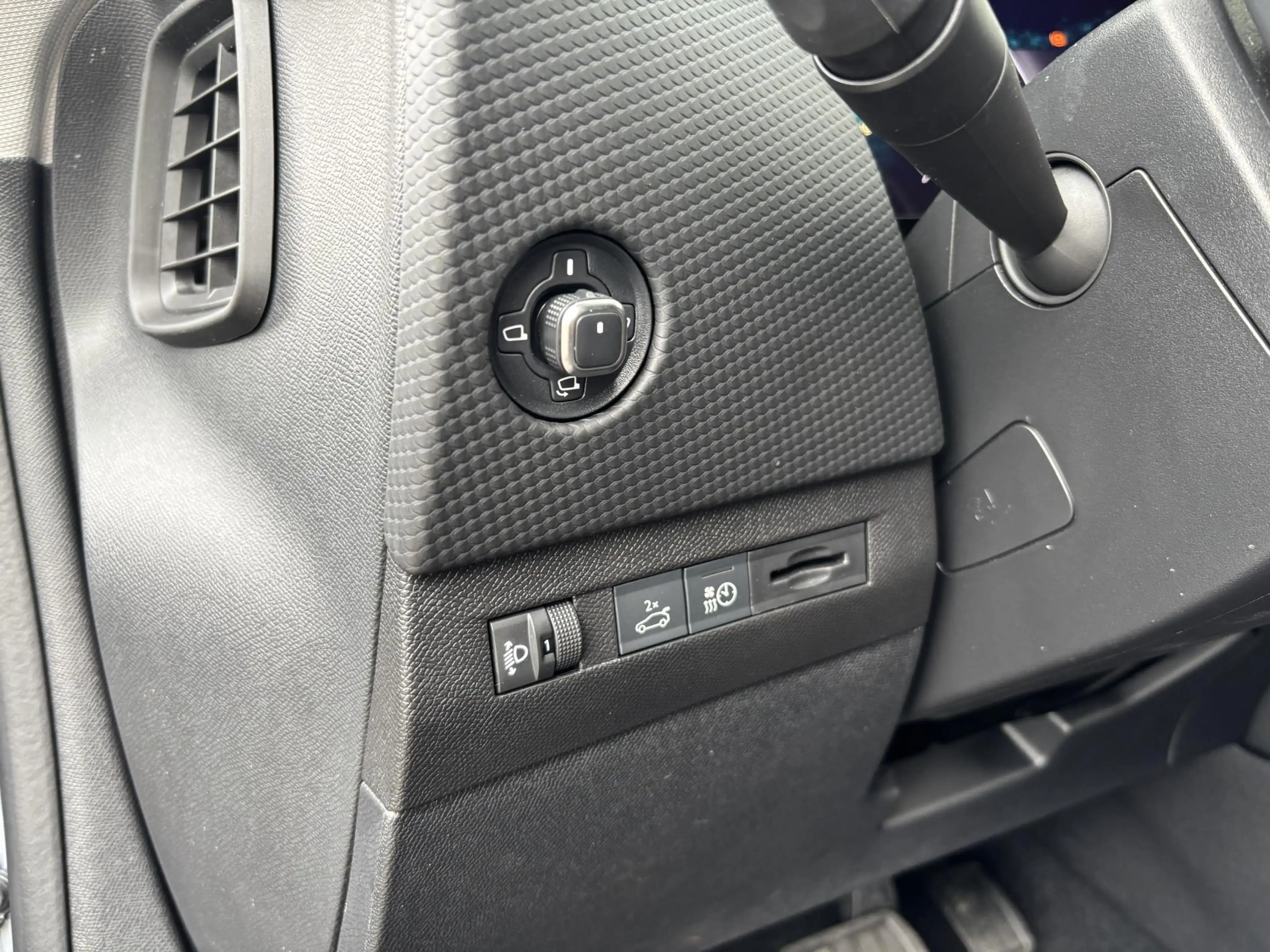 DS Automobiles DS 4 No E-Tense Pallas Comfort Tech Pack 58.3 kWh | Rij — photo 27