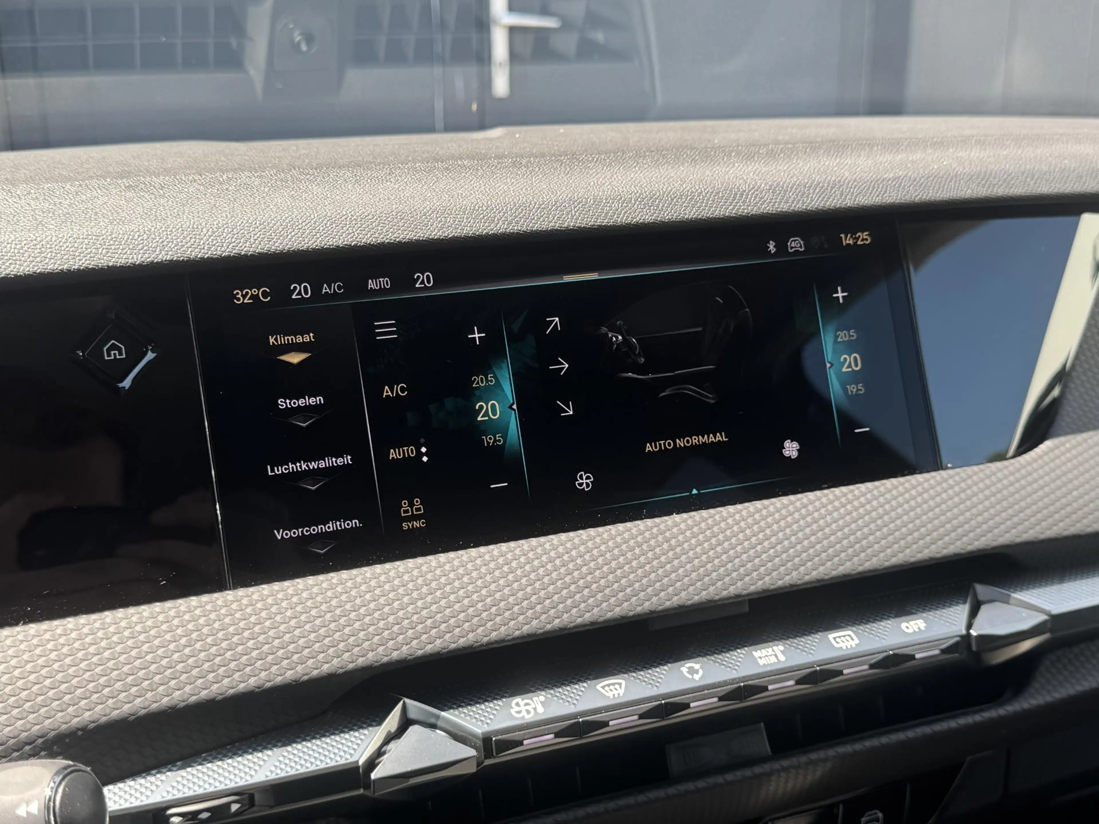 DS Automobiles DS 4 No E-Tense Pallas Comfort Tech Pack 58.3 kWh | Rij — photo 16