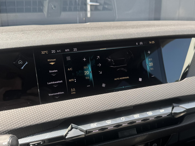 DS Automobiles DS 4 No E-Tense Pallas Comfort Tech Pack 58.3 kWh | Rij — photo 16