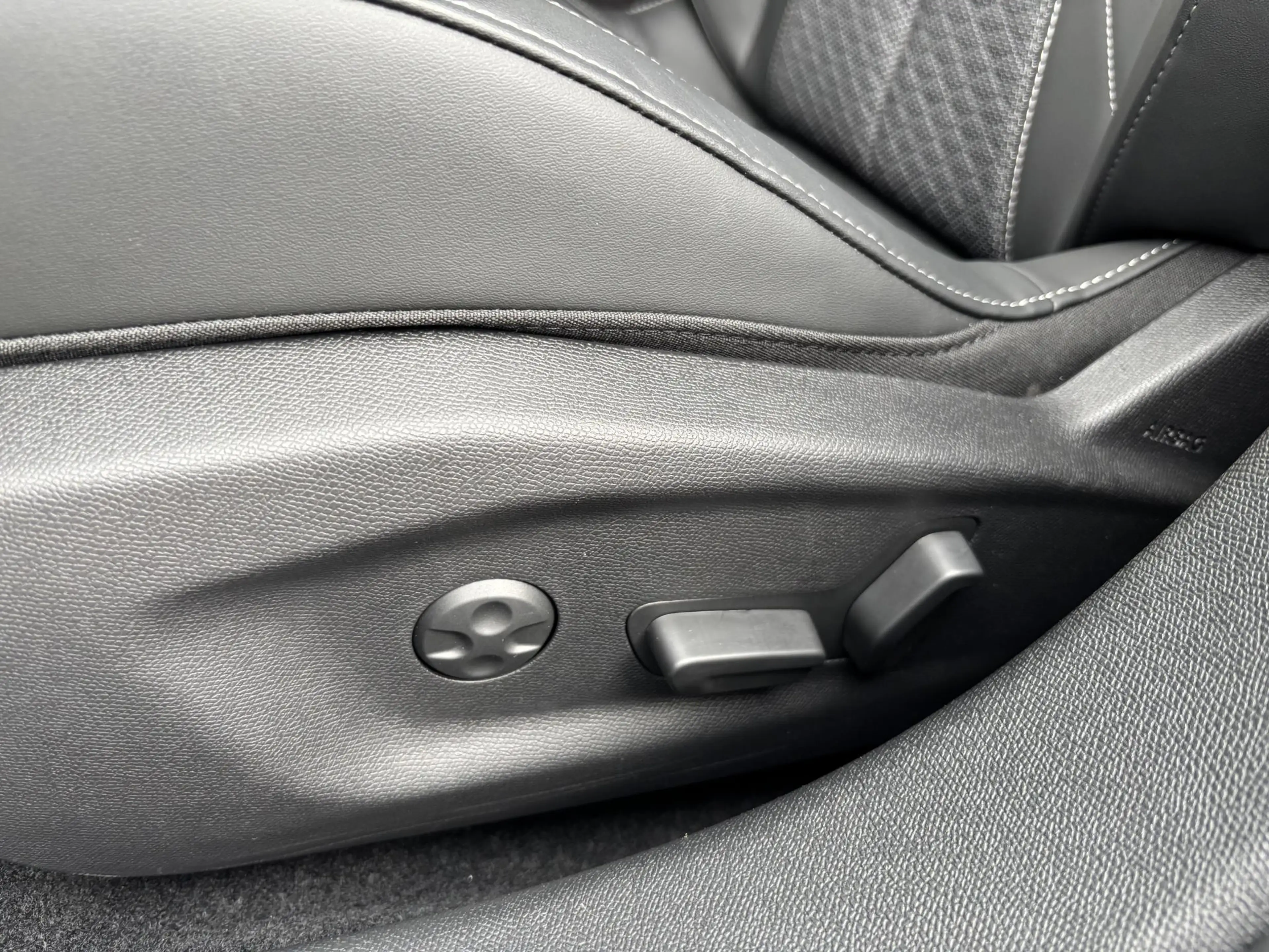 DS Automobiles DS 4 No E-Tense Pallas Comfort Tech Pack 58.3 kWh | Rij — photo 39