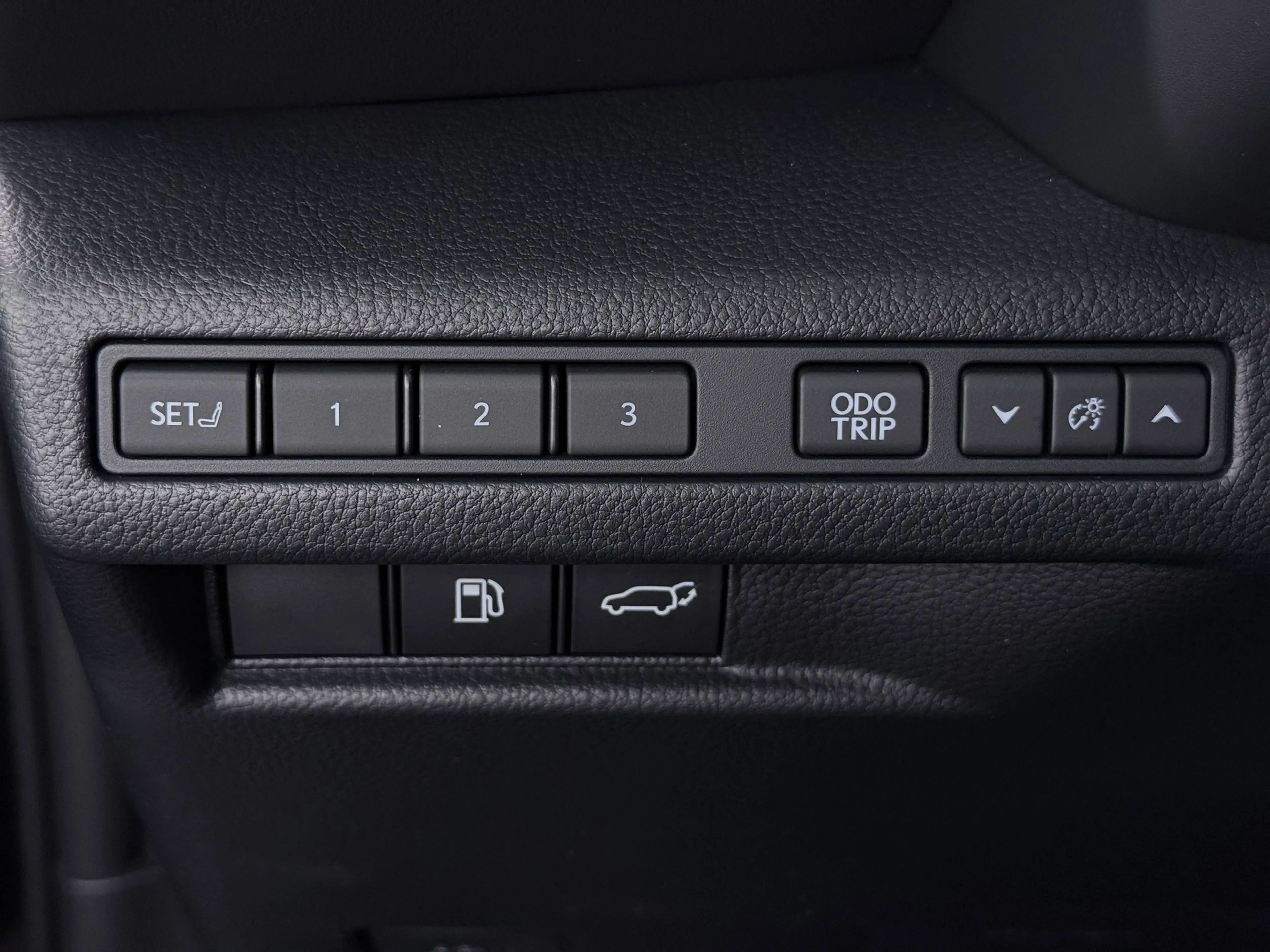 Lexus LBX 1.5 35th Edition 2WD | Advanced Pack | Mark Levins — photo 5