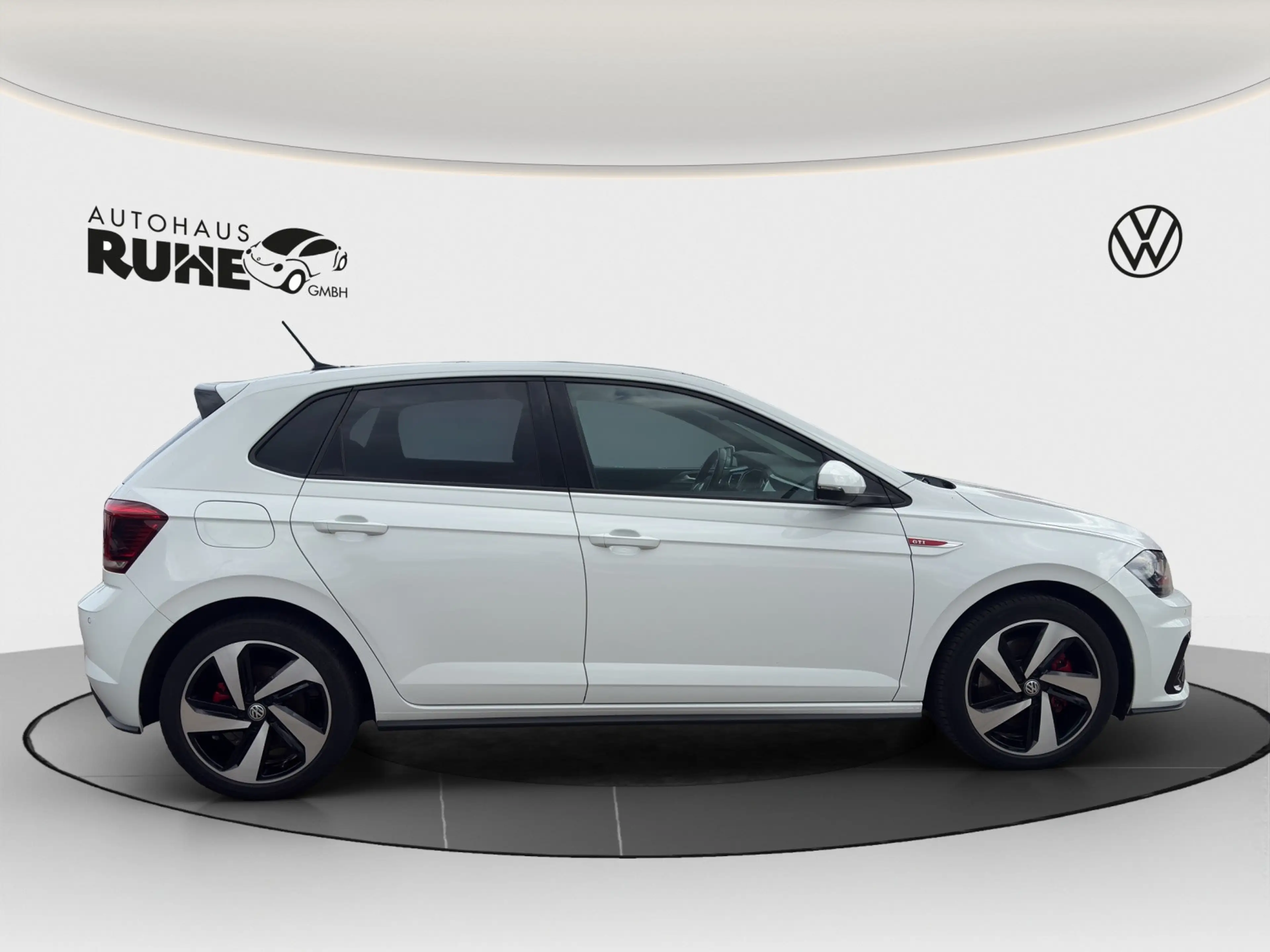 Volkswagen Polo GTI 2.0 TSI 147 kW DSG — photo 7