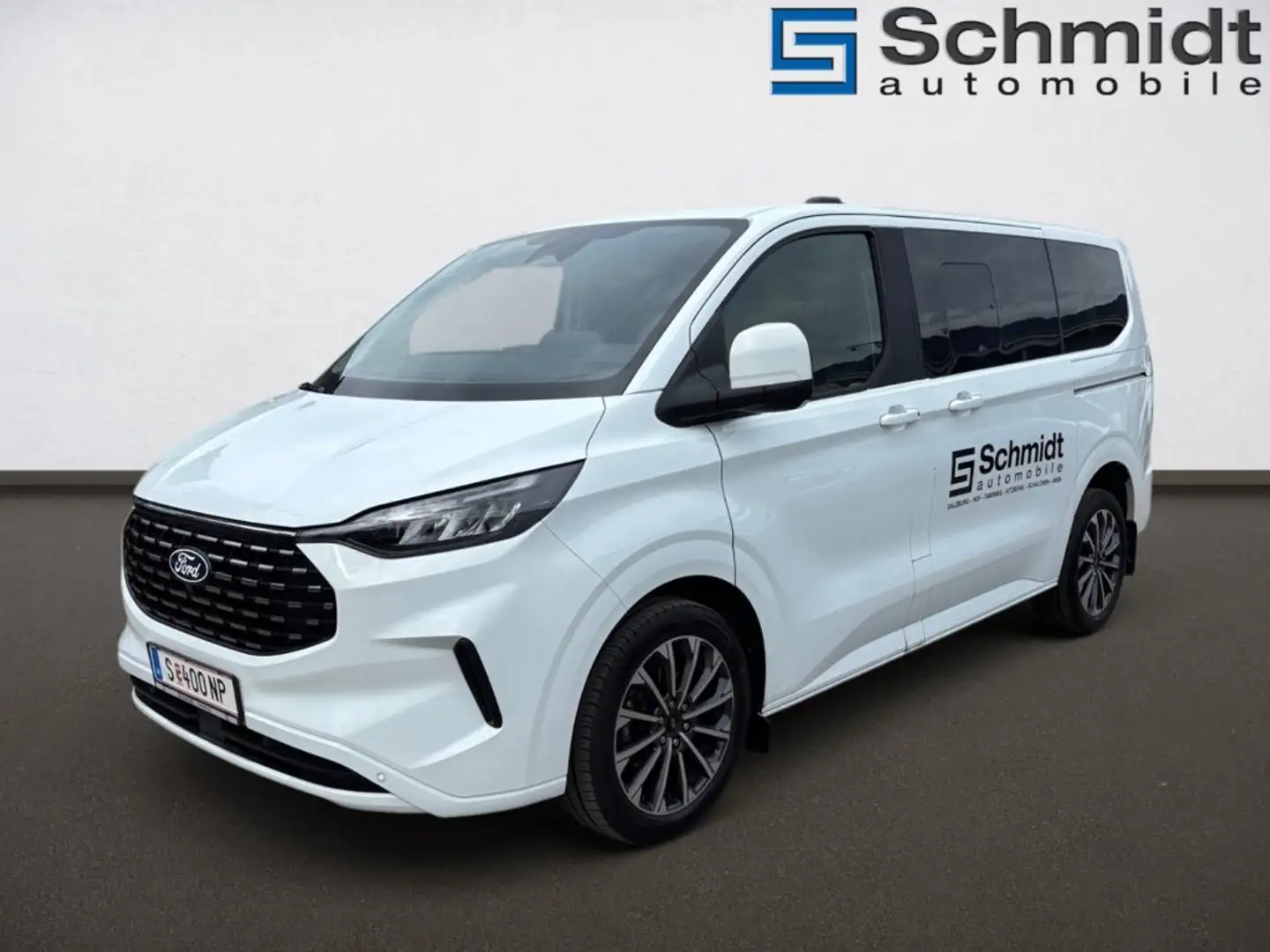 Ford Tourneo Custom Titanium 320L1 2,0L Eblue 170PS A8 AWD Weiß - 2
