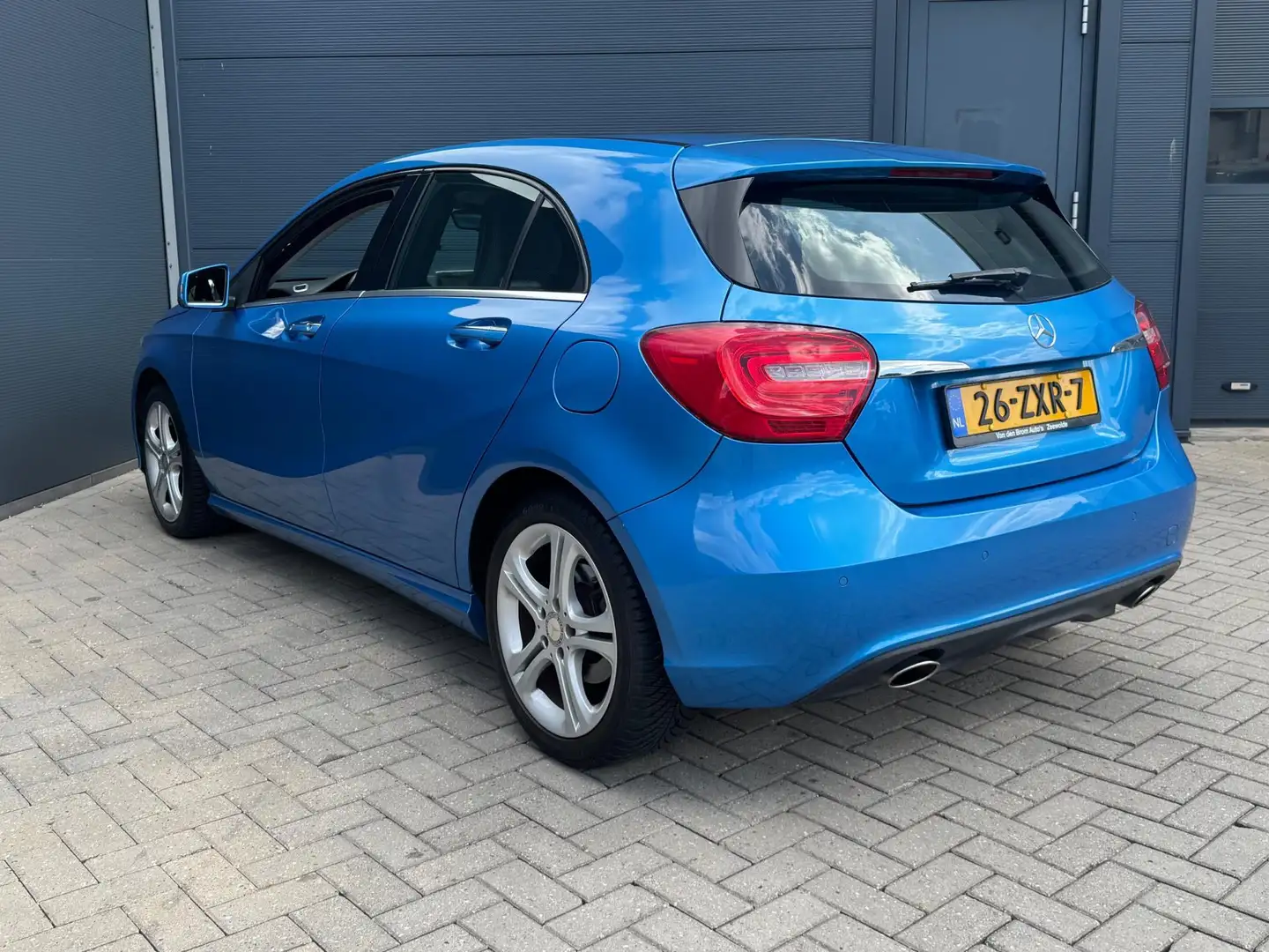 Mercedes-Benz A 180 Ambition / Led / Navi / Nap / Pdc Blauw - 2