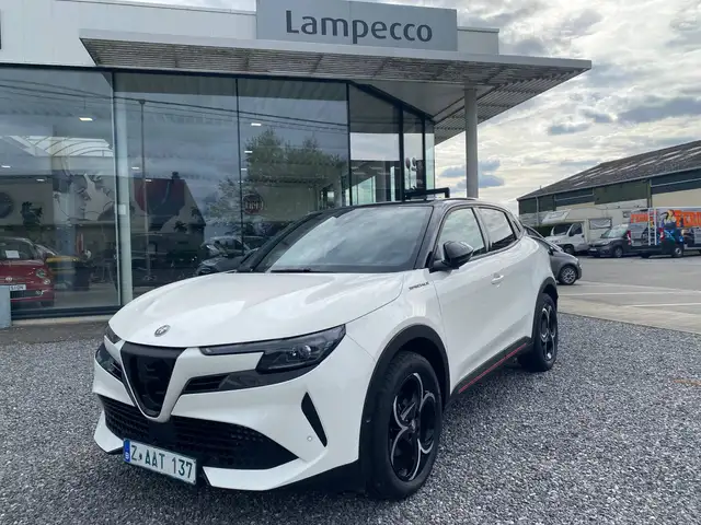 Alfa Romeo Junior Junior 1.2 hybrid SPECIAL FULL OPTIONS