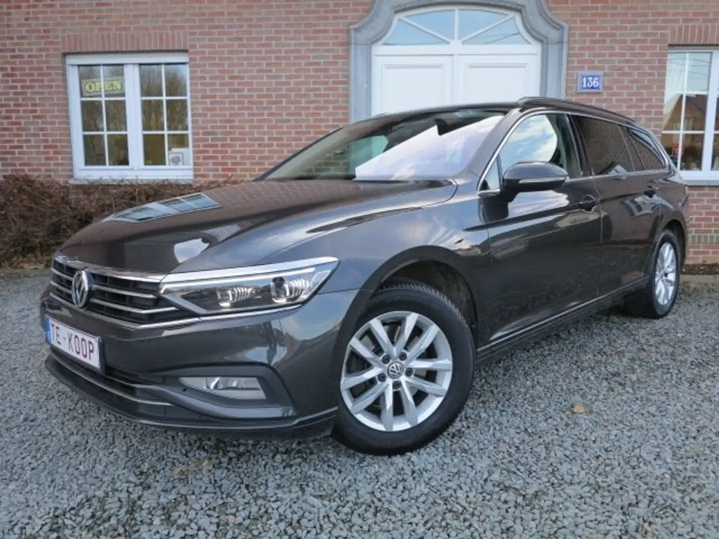 Volkswagen Passat Variant SW 1.6 TDi  DSG+PANORAMISCH DAK + IN PROMO! Grijs - 1