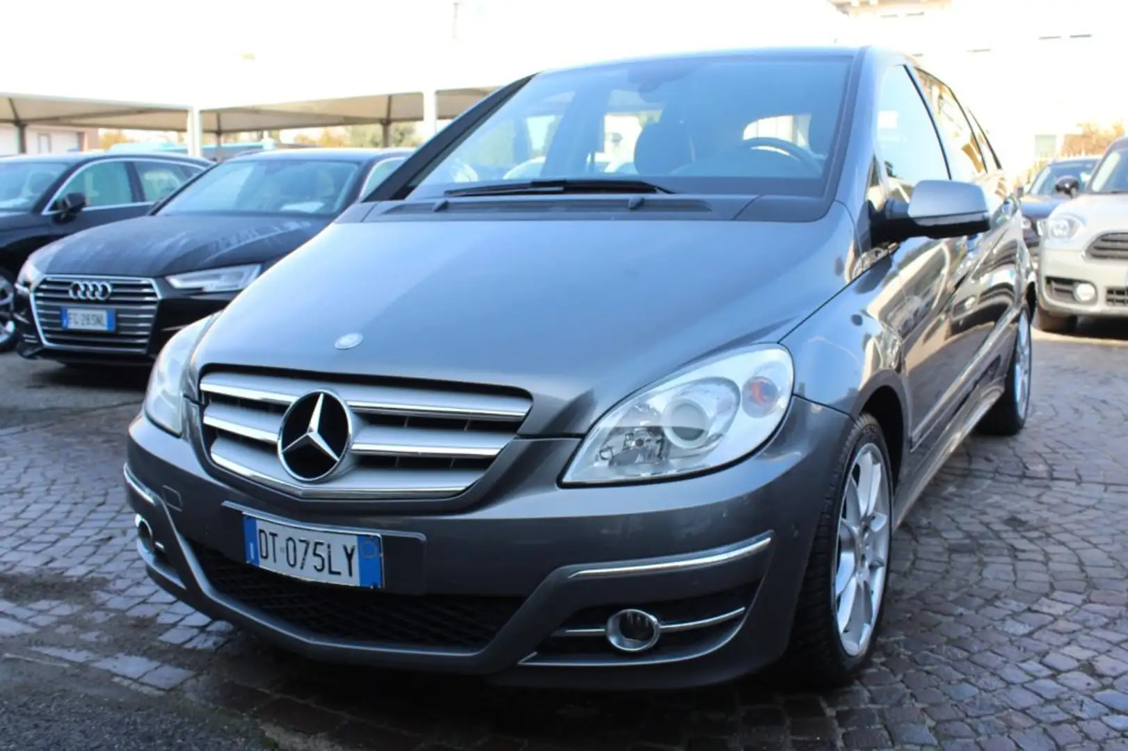 Mercedes-Benz B 200 CDI Sport Grigio - 1