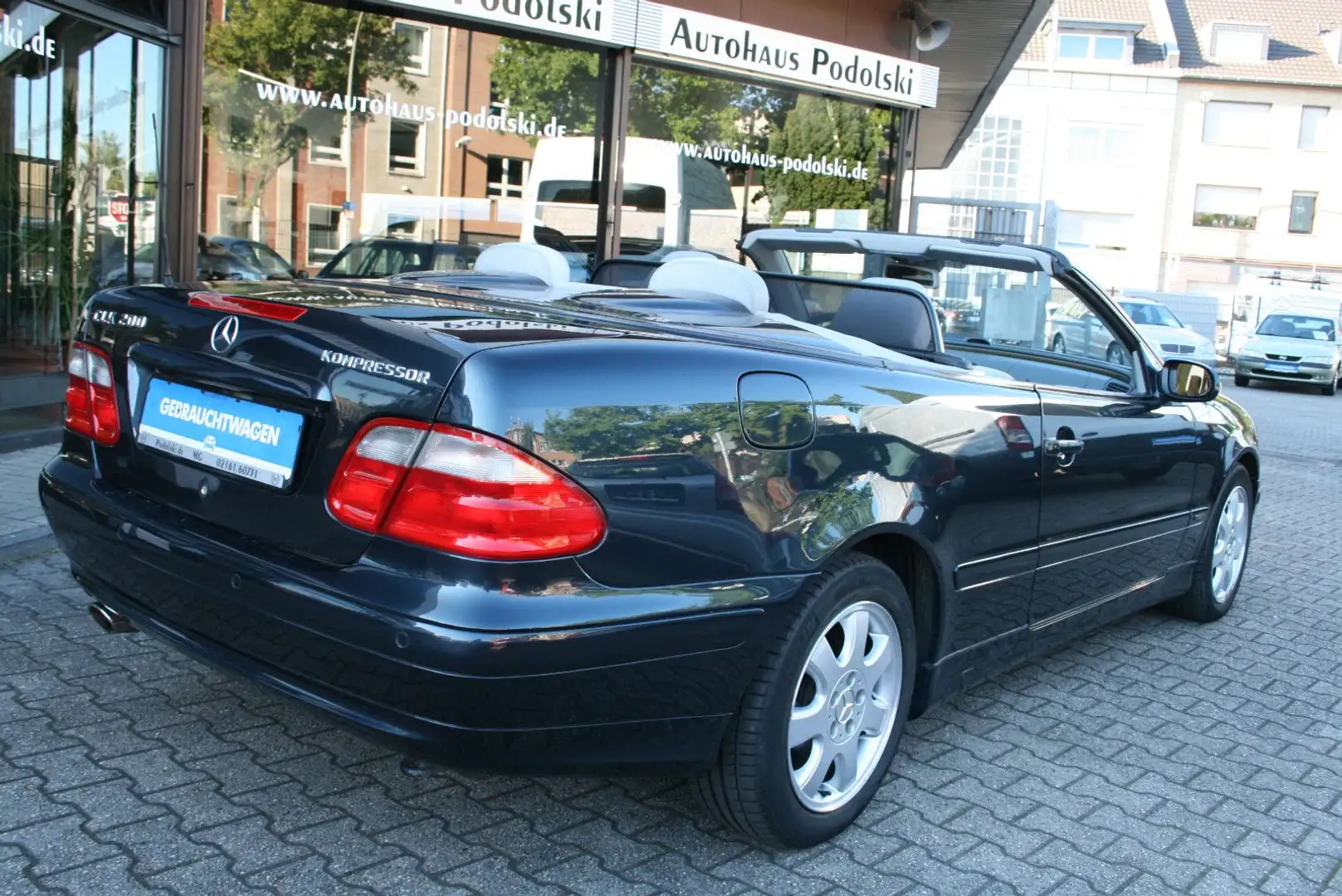 Mercedes-Benz 200 CLK Cabrio 200 Kompressor|130 TKm.|Sitz H.|Leder Schwarz - 2