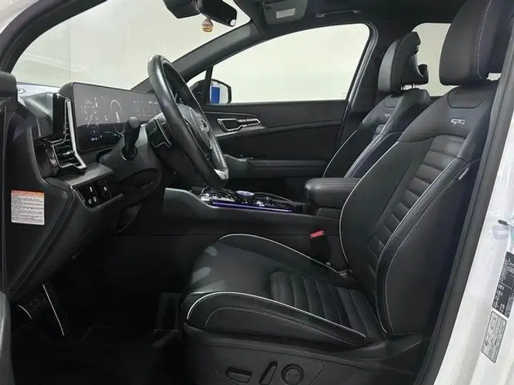 Kia Sportage 1.6 T-GDi HEV GT-line 2023, foto 18