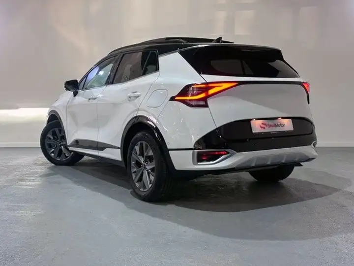 Kia Sportage 1.6 T-GDi HEV GT-line 2023, foto 2