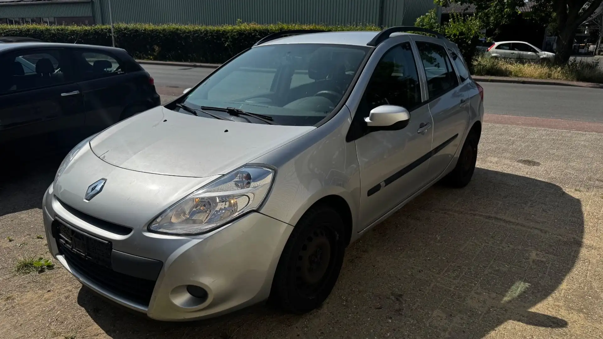Renault Clio Grandtour 1.5 dCi Expression |KLIMA |TÜV/AU Grau - 2