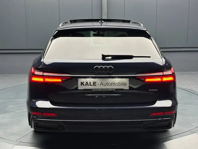 Audi A6 Avant view 4