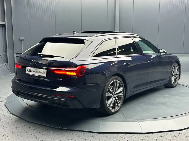 Audi A6 Avant view 5