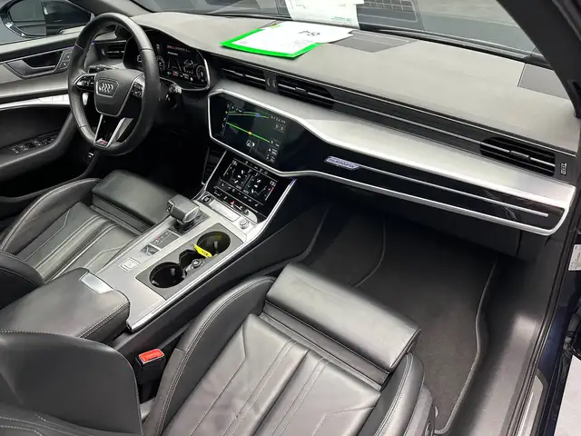 Audi A6 Avant view 12