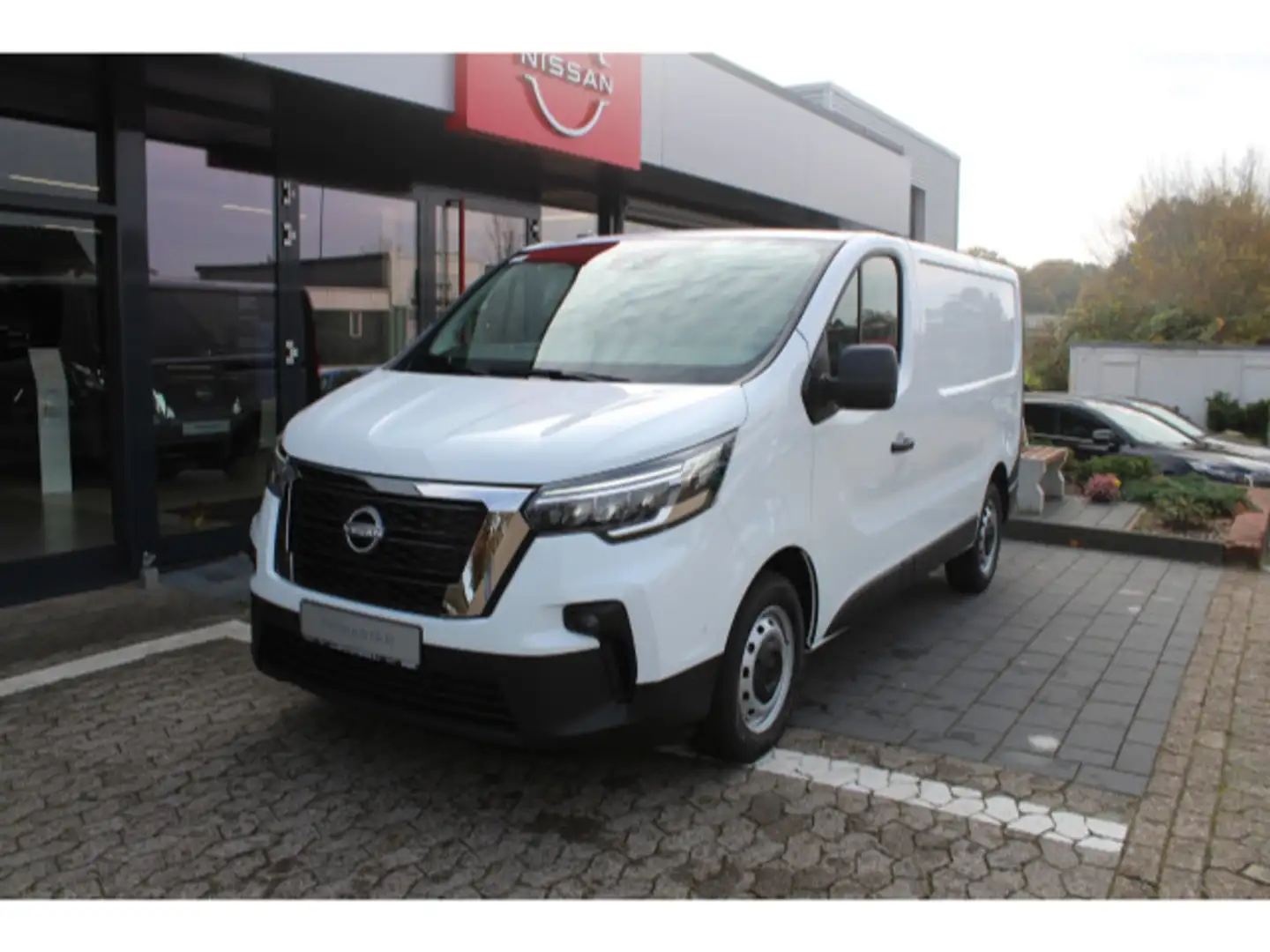 Nissan Primastar Kasten L1H1 2.0 dCi N-Connecta LRB AHK Biały - 2